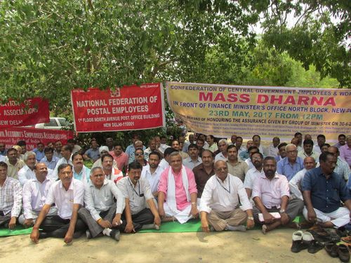7th Pay Commission Allowances - Mass Dharna organised over Delay in implementation - A Grand Success