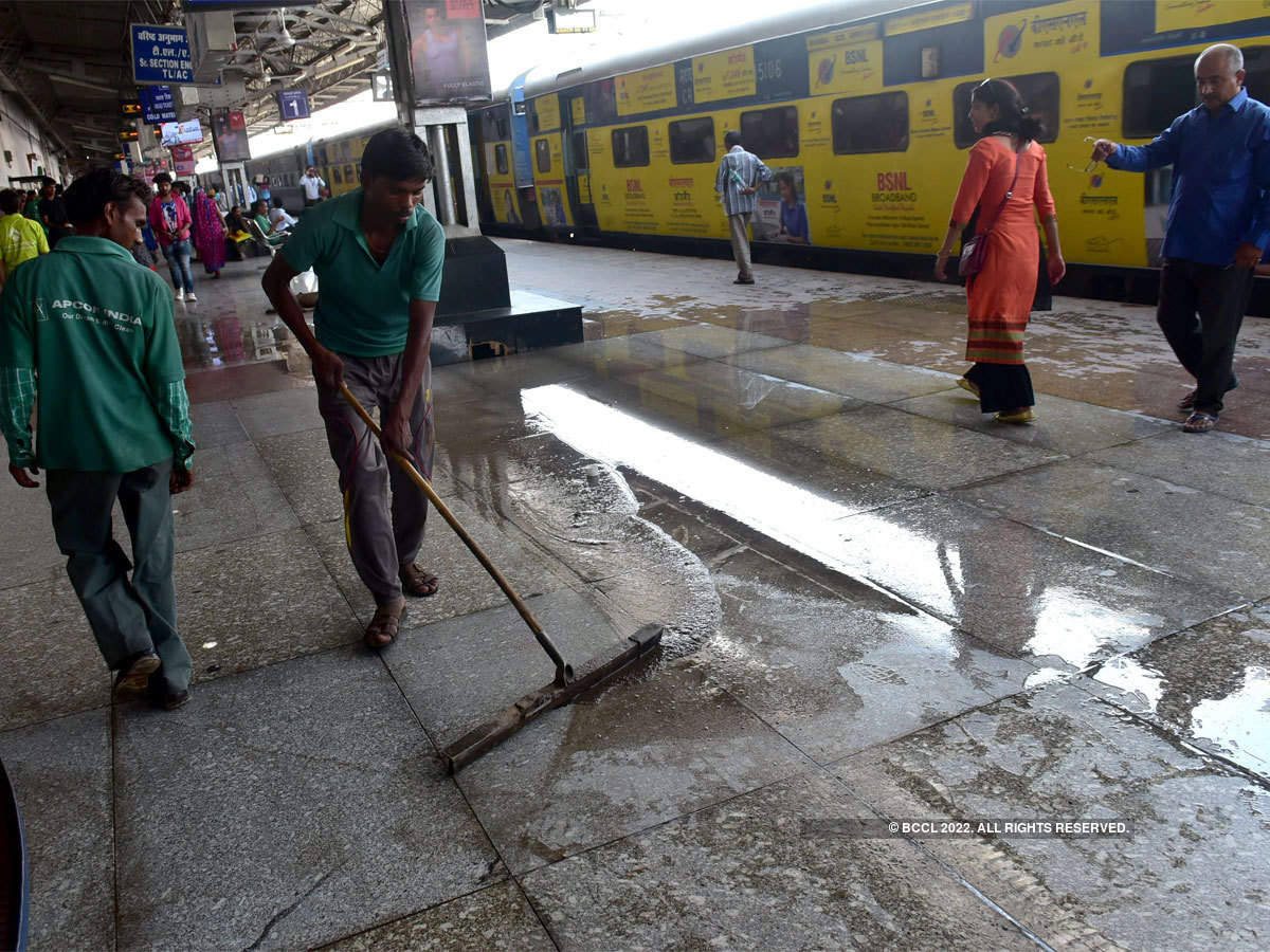 Review of cost of Housekeeping of Trains & Stations: Railway Board Clarification