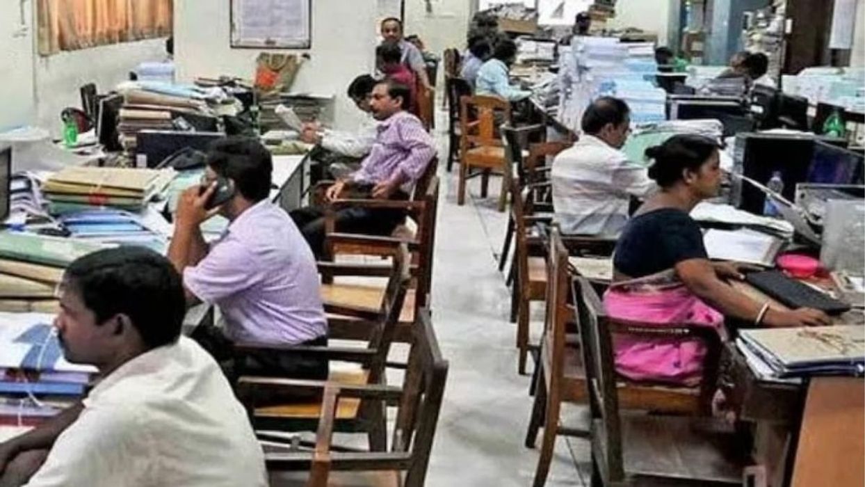 Granting mass promotion to over 8,000 government employees in one go: PIB