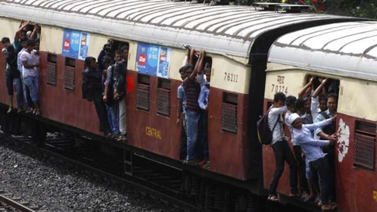 Railway Employees commuting in trains without valid travelling authority: SER