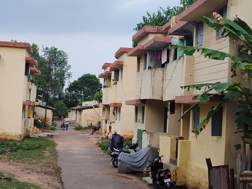 Redevelopment of railway colonies No. of quarters to bebuilt for staff